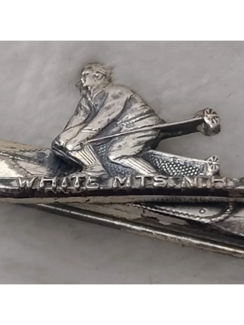 Vintage White Mountains NH Skier Brooch Silver Tone Travel Souvenir Ski Pin